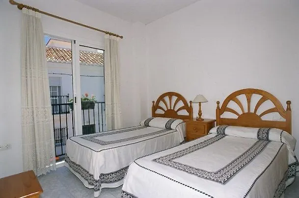 La Fonda Apartments 베날마데나코스타